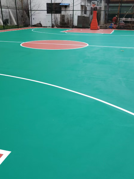 凤翔 球场长期使用易出现地面开裂